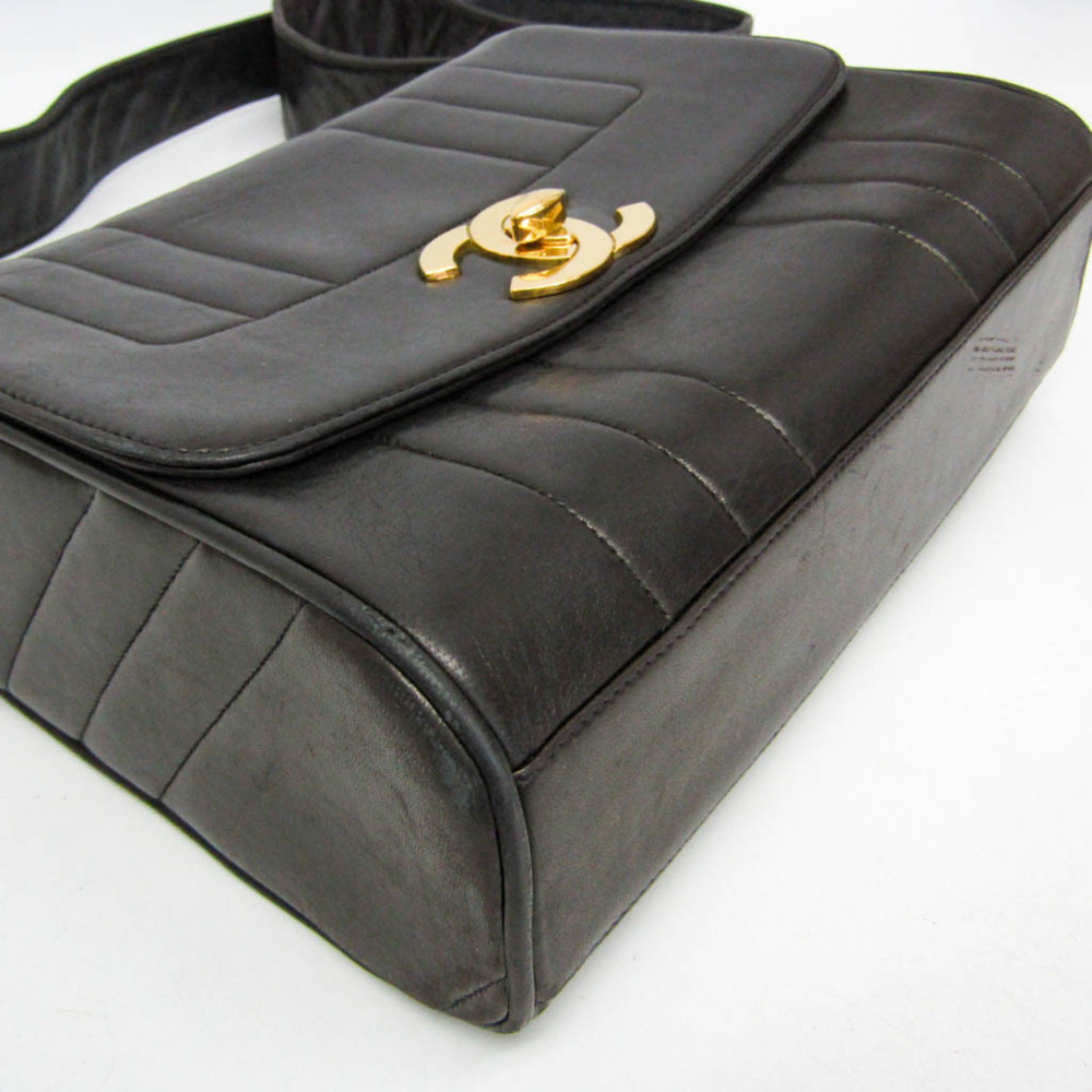 CHANEL Black Leather Shoulder Bag - Picture 5 of 16